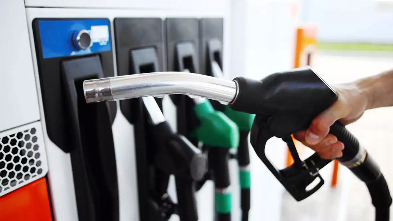 28 जून को फ्यूल की कीमतें:पेट्रोल-डीजल की कीमतों में बदलाव नहीं, कच्ता तेल 75 डॉलर से नीचे