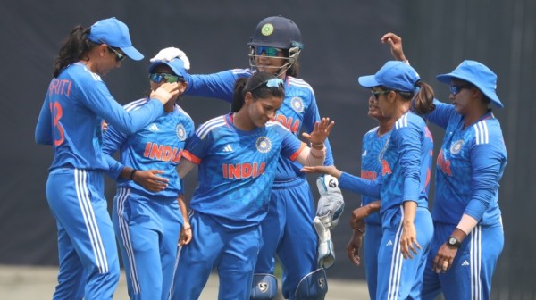 भारतीय विमेंस टीम की आसान जीत:पहले टी-20 में बांग्लादेश को 7 विकेट से हराया, हरमनप्रीत की कप्तानी पारी