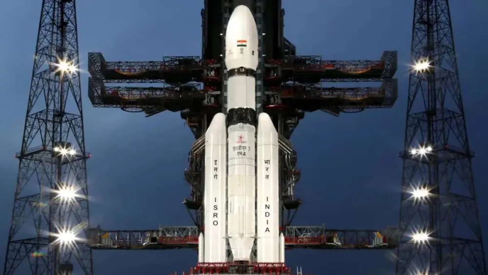 चंद्रयान-3 पृथ्वी की कक्षा में पहुंचा:ISRO चीफ बोले- सफर शुरू हो गया, 23 अगस्त को शाम 5.47 बजे लैंडिंग होगी